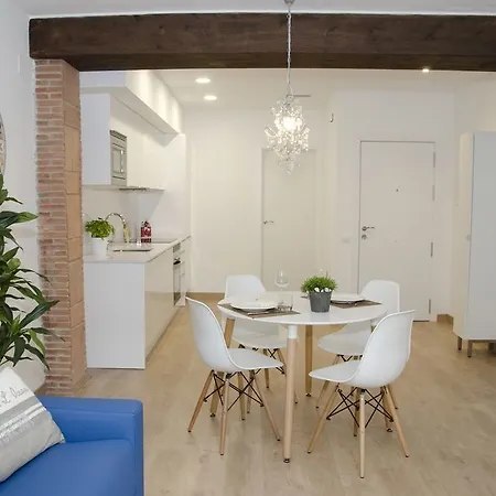 Tarragonasuites 4-summer Apartment
